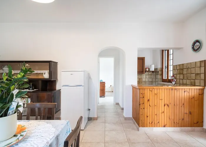 Francesco P Terra Nyaraló *